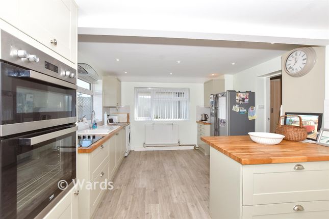 22, Seaview Road, Greatstone photo 2