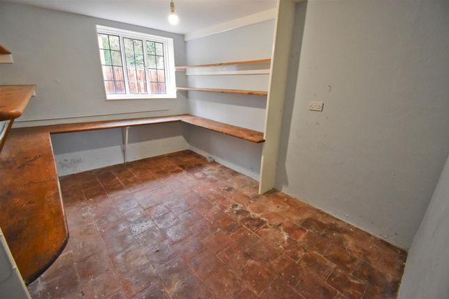 Pantry.Jpg