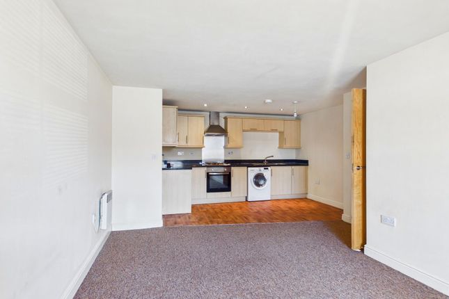 22, Ashdown Court, Knottingley photo 2