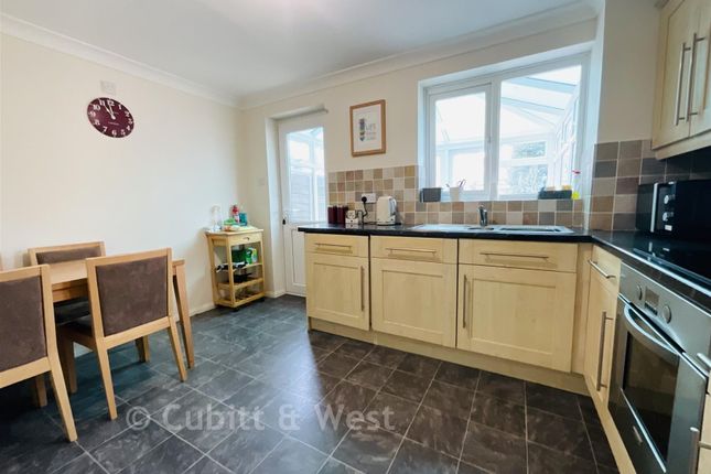22, Church Green, Shoreham-By-Sea photo 3