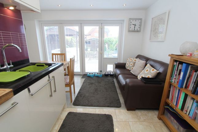 61, Planks Lane, Wolverhampton photo 4