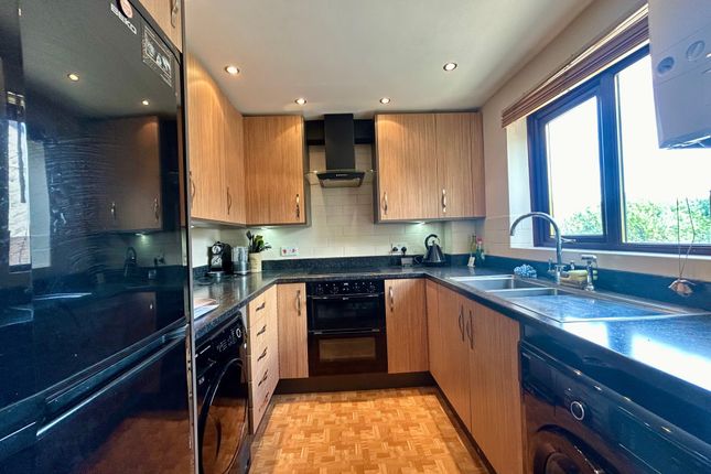 6, Smithfield Drive, SALTASH photo 4