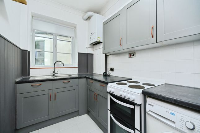 2, Teynham House,, Marine Drive, Brighton photo 3