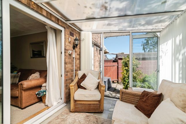 77, Cromwell Crescent, Nottingham photo 4