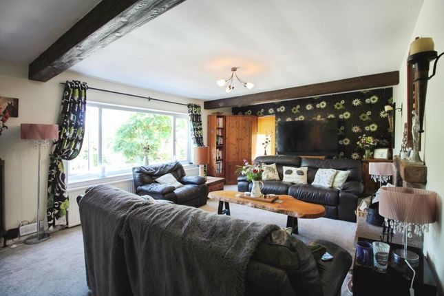Gilandi, Great North Road, Leeds photo 5