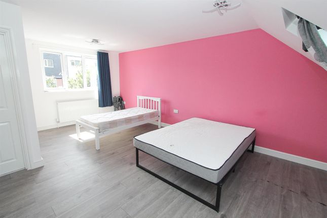 End terrace house for sale in Pound Street, Carshalton