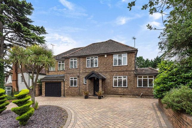 Thumbnail Detached house for sale in Lyonsdown Road, New Barnet, Hertfordshire