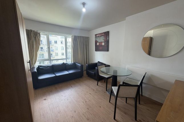 83, Amelia House, Colindale photo 4