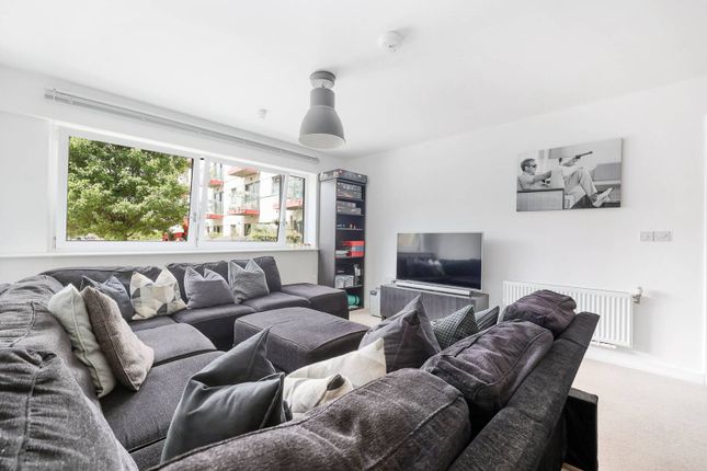 Thumbnail Flat for sale in Wick Lane, Mile End, London