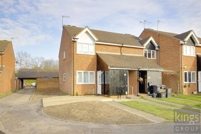Maisonette for sale in Beeston Drive, Cheshunt, Waltham Cross