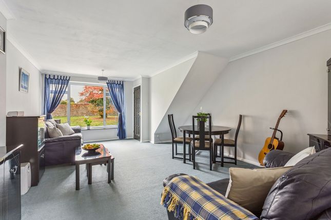 7 Beauchamp Gardens, Rickmansworth photo 2