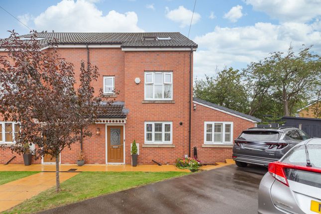 4-bed house on 16, Clough Court, Manchester, £595,000