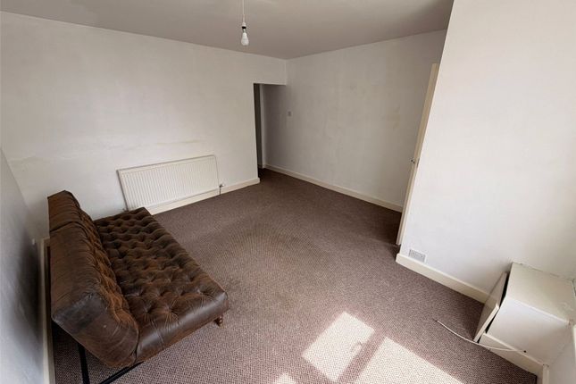 181, Lee Lane, Bolton photo 2