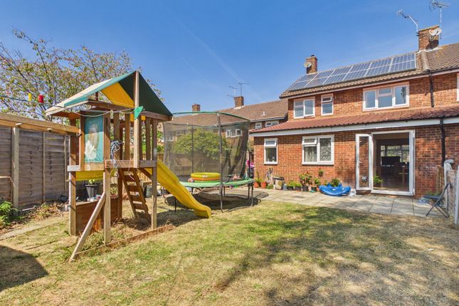 206 Ashdown Drive, Crawley photo 4