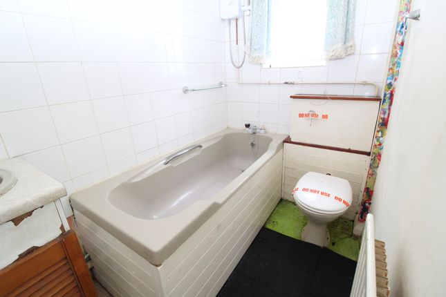 Flat 1, 129 Victoria Street, Gillingham photo 5