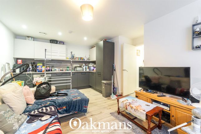 APARTMENT 104, BIRMINGHAM photo 4