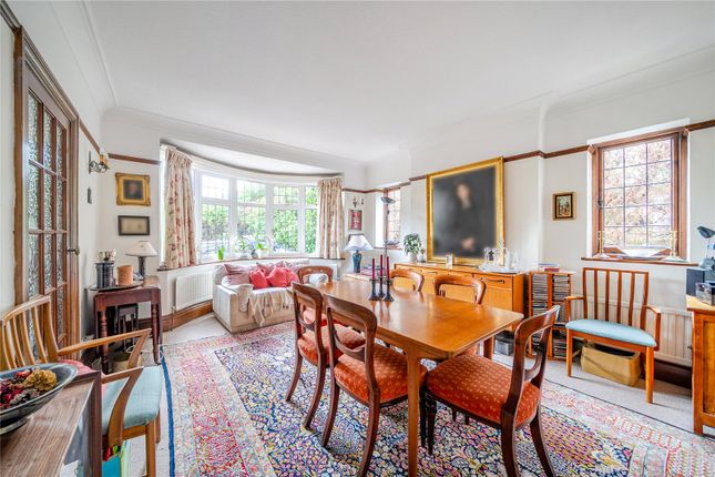 5, Gravel Hill, Middlesex photo 4