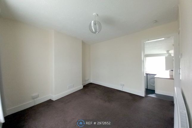 A Bishops Road, Croydon photo 4