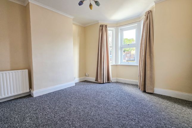 30, Salisbury Road, Gidea Park photo 2