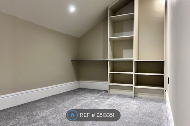 Shelving Bedroom