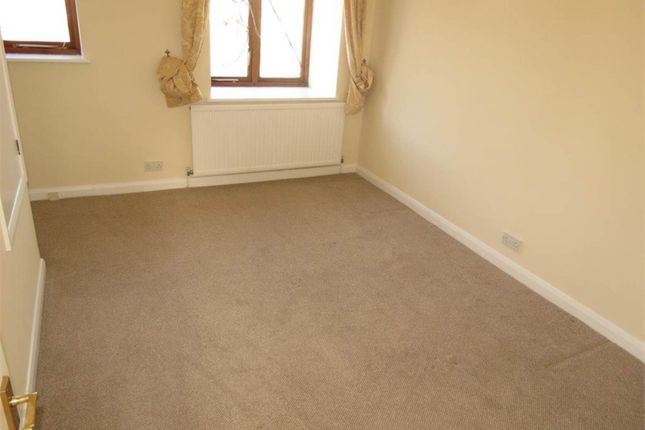9, Glenmore Mews, Eastbourne photo 5