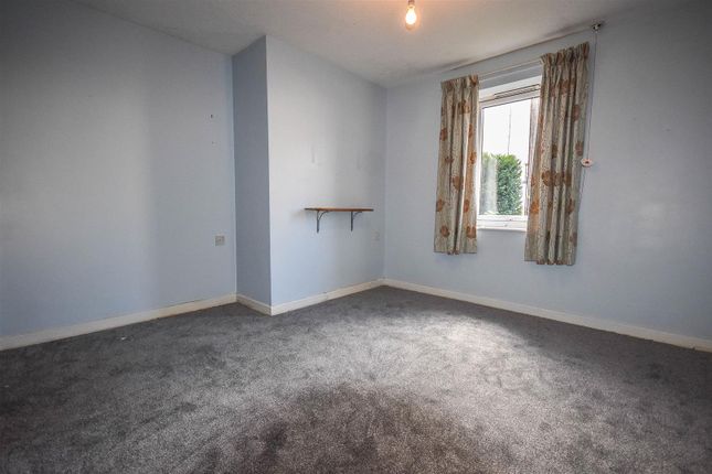 1 Champions Court, Henlow Drive, Dursley photo 5