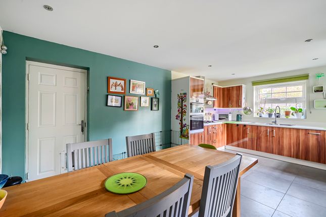 5, Hazel View, Kempsford photo 3