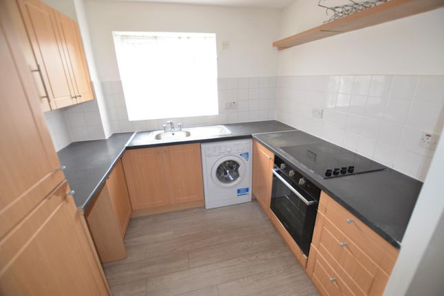 5, Wren Close, London photo 4