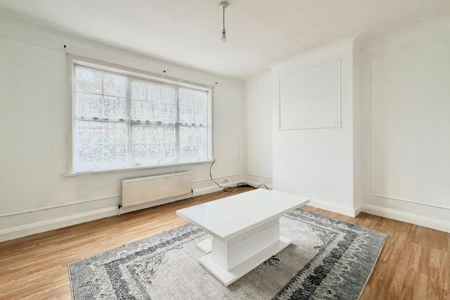 Whatsapp Image 2025-10-22 At 11.40.41_9Ac59092.Jpg