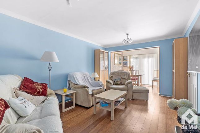 84, Springbank Road, Cheltenham photo 2
