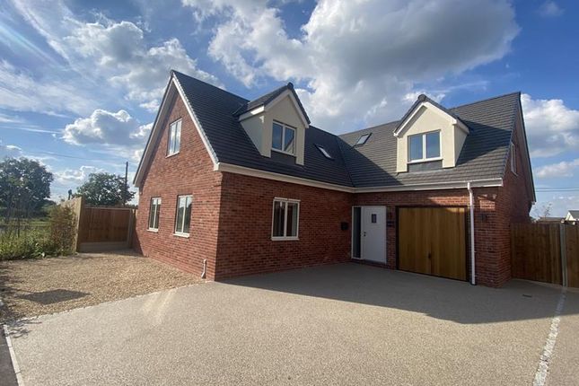 Detached house for sale in Swallow House, Stratford Bridge, Tewkesbury, Gloucestershire