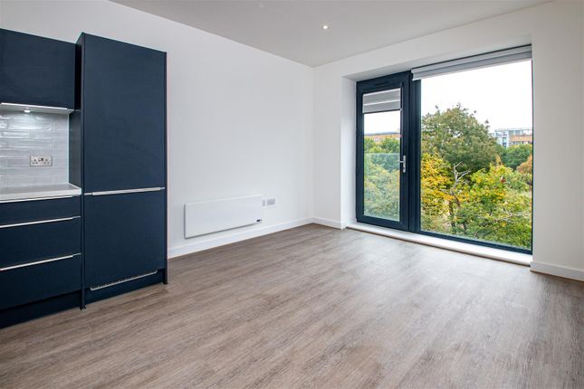 Buckingham Court, Plot 213, Silbury Boulevard, Milton Keynes photo 3