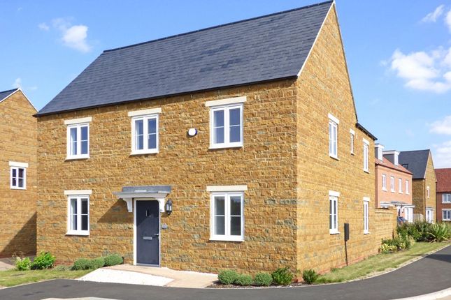 Thumbnail Detached house to rent in The Robins, Adderbury, Banbury, Oxfordshire