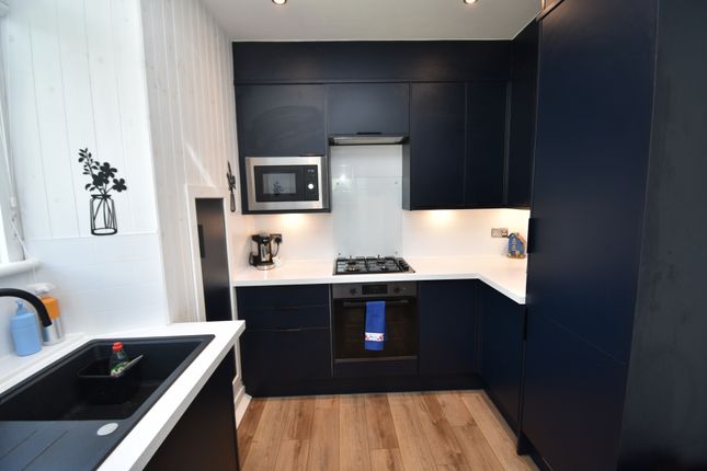 2A, Forbes Place, Wemyss Bay photo 3
