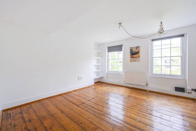 Thumbnail Maisonette to rent in Cannon Street Road, Shadwell, London