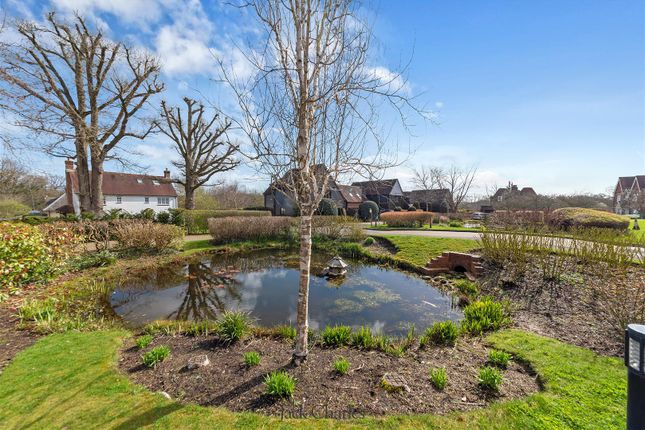 23, Hildenbrook Farm, Tonbridge photo 2