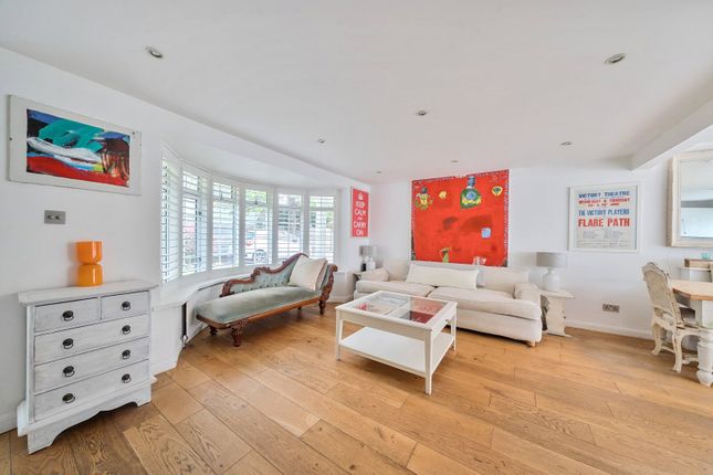 Winterdown Road, Esher photo 4