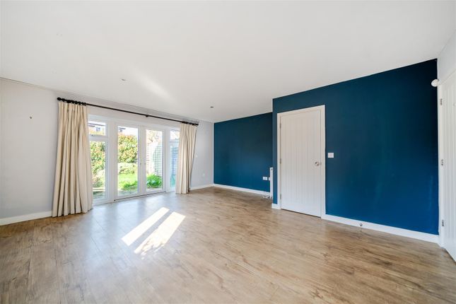 2, Hop Pocket Way, Headcorn photo 4