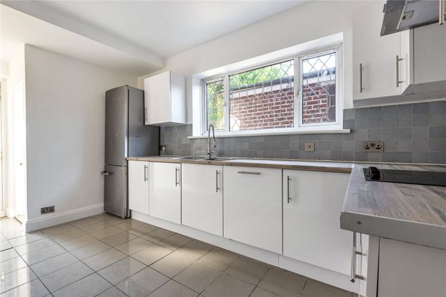 147, William Barefoot Drive, London photo 4