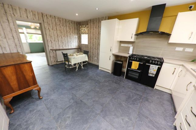98, Elizabeth Avenue, Doncaster photo 4
