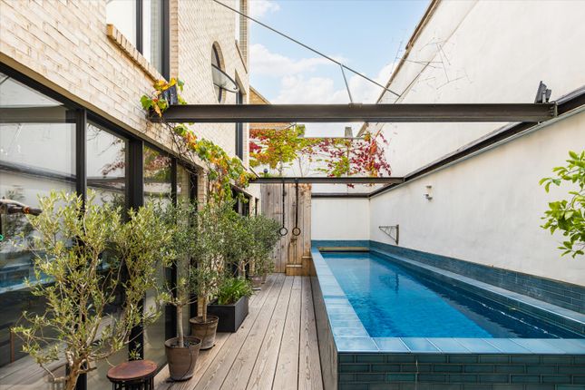 Blythe Road, London photo 4