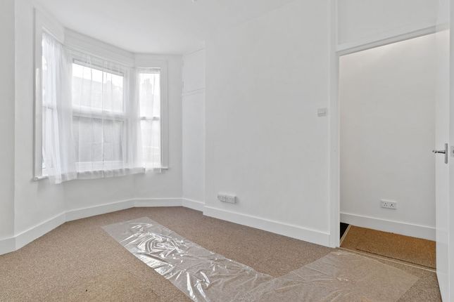 Selwyn Road, Plaistow photo 2