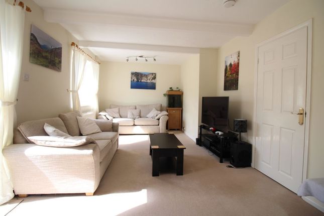 6, Chaucer Gardens, Tonbridge photo 2