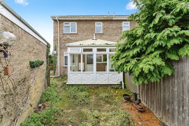 38, Blackbird Road, Bury St. Edmunds photo 4