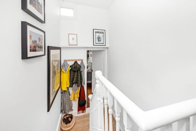Flat for sale in Lugard Road, Peckham, London