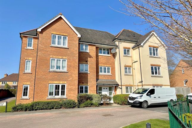 Thumbnail Flat for sale in Dumas Drive, Whiteley, Fareham