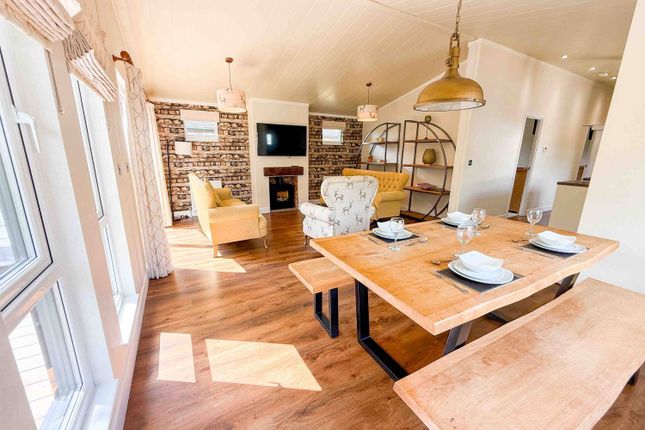 CE17, Noble Court Holiday Park, Redstone Road, Narberth photo 4