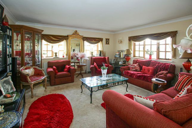 18, Pott Hall Road, Bury St. Edmunds photo 4
