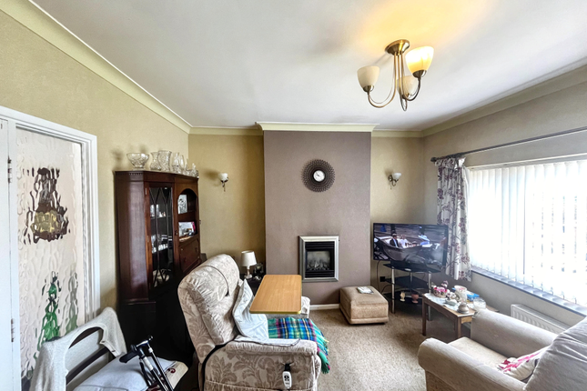 14, Addison Croft, Lower Gornal photo 3