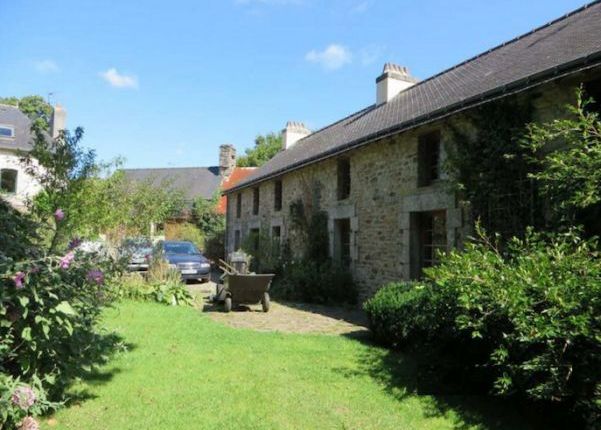 Thumbnail Equestrian property for sale in Locunole, Bretagne, 29310, France